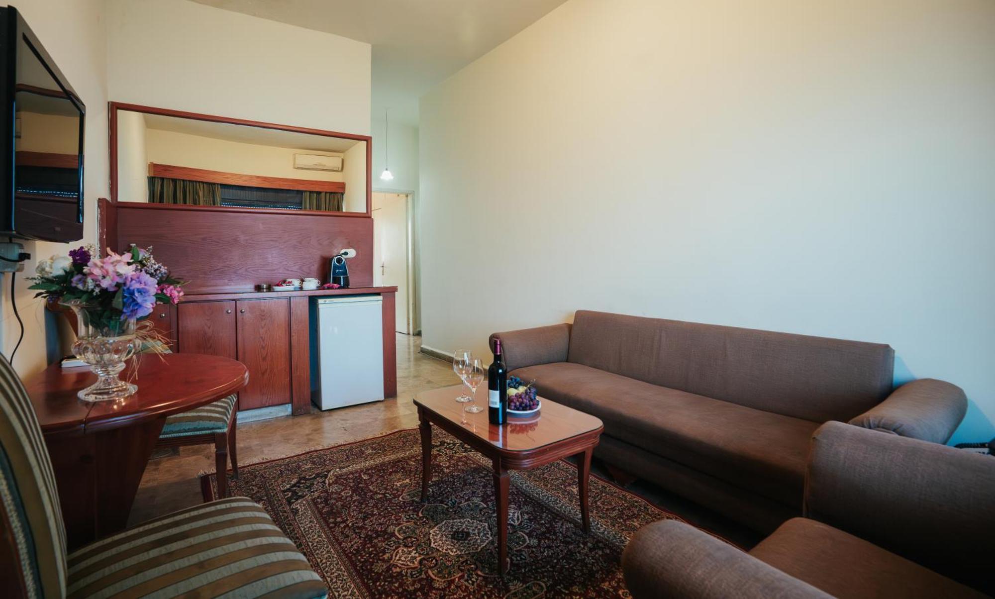 Holiday Suites Hotel & Beach Resort Džunija Exteriér fotografie