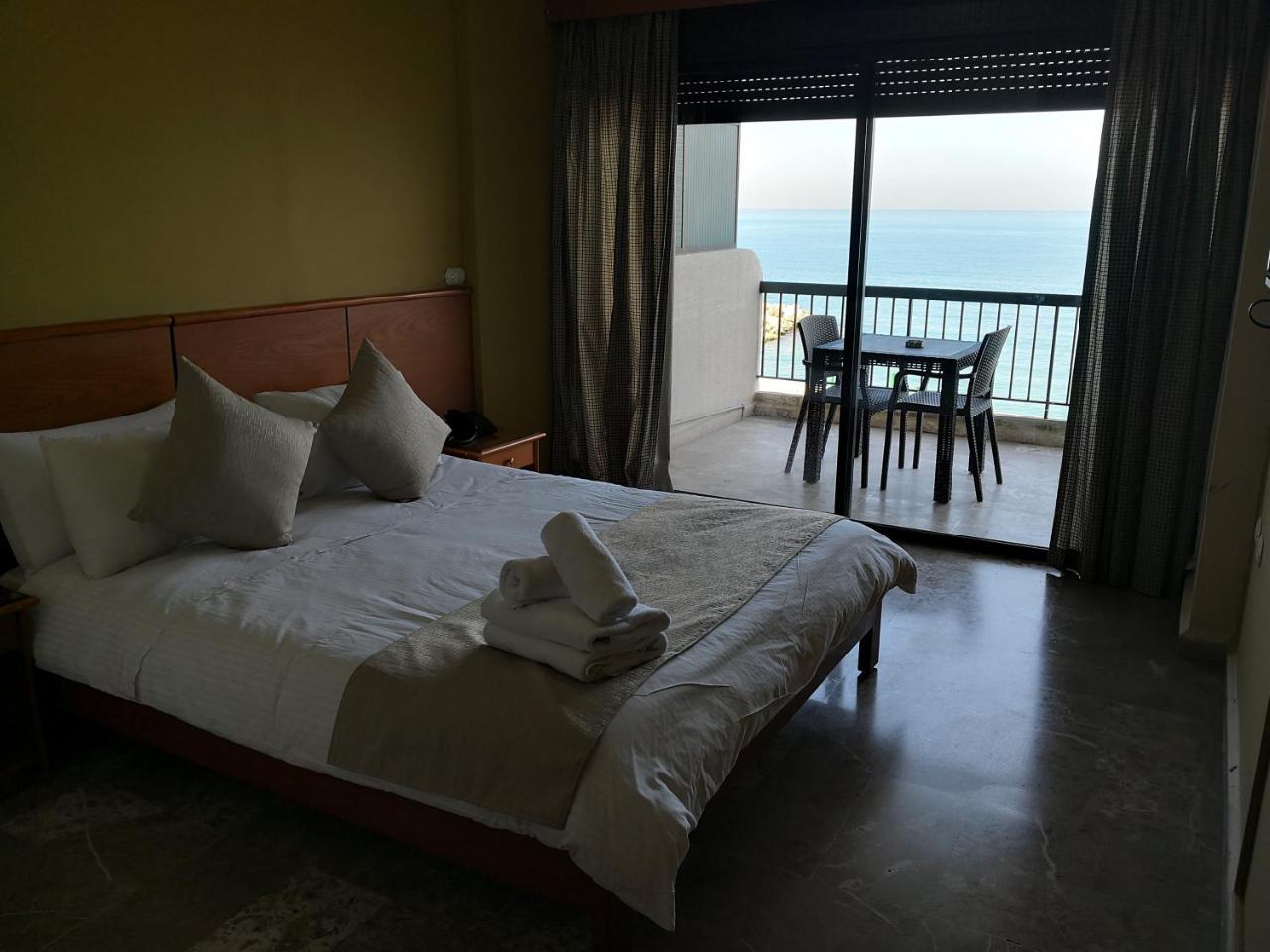 Holiday Suites Hotel & Beach Resort Džunija Exteriér fotografie