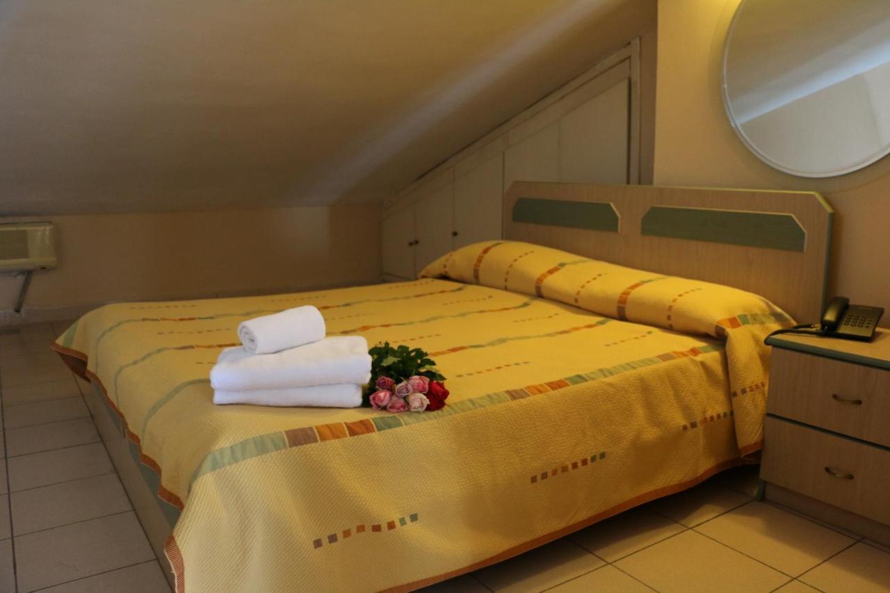 Holiday Suites Hotel & Beach Resort Džunija Exteriér fotografie