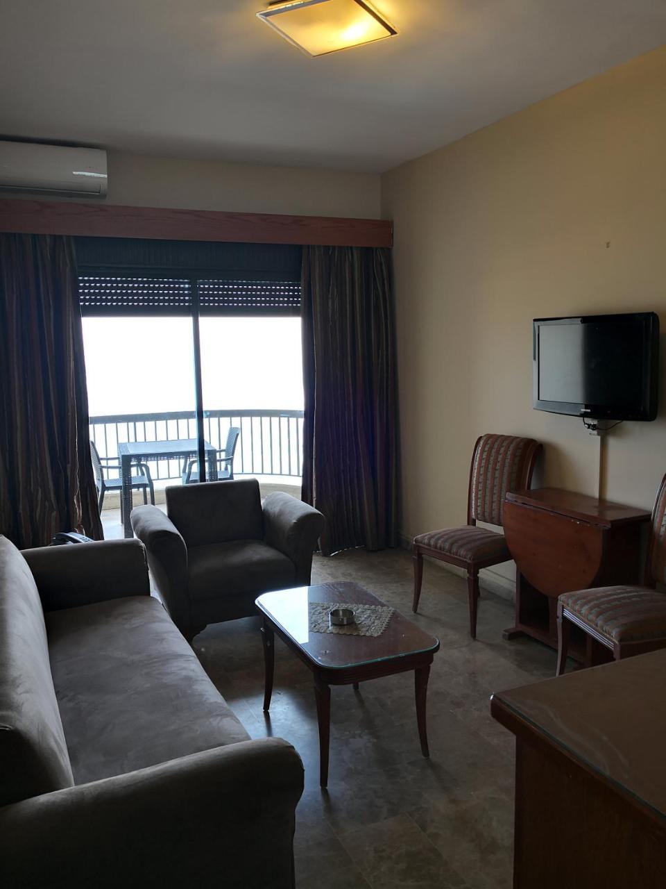 Holiday Suites Hotel & Beach Resort Džunija Exteriér fotografie