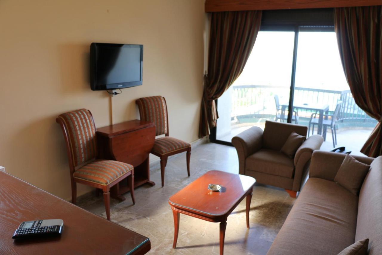 Holiday Suites Hotel & Beach Resort Džunija Exteriér fotografie